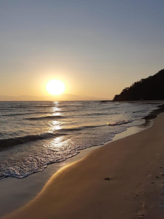 Casa de férias Casa Em Com Piscina - Ponta Canas Florianopolis